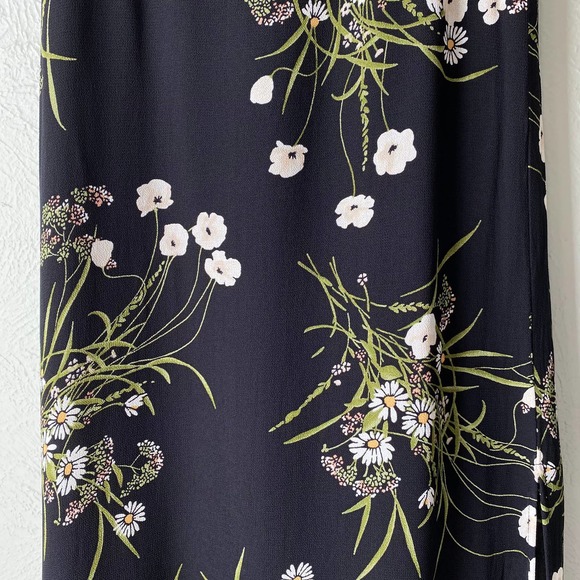 Reformation Juliette Dress in Veuve floral pattern Black floral midi dress, sz 0 - Picture 6 of 13